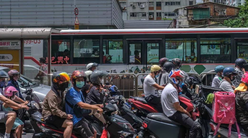 科技執法爭議多，行人地獄有解嗎？這些國家靠 AI 鏡頭降低交安傷亡率！