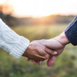 執子之手 與子偕老