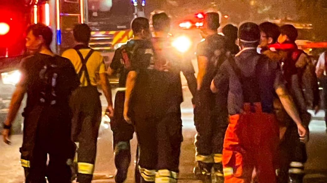 誰殺死了消防員？