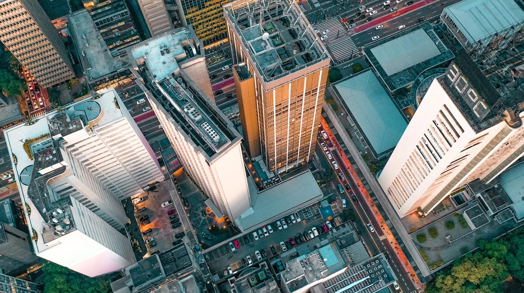 軟體工程師薪水有你想的高嗎——不敢相信！當紅的 AI 工程師月薪才排第四