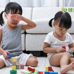「爸媽偏心！」ADHD孩子與兄弟姊妹吵架　父母該如何處理手足衝突？