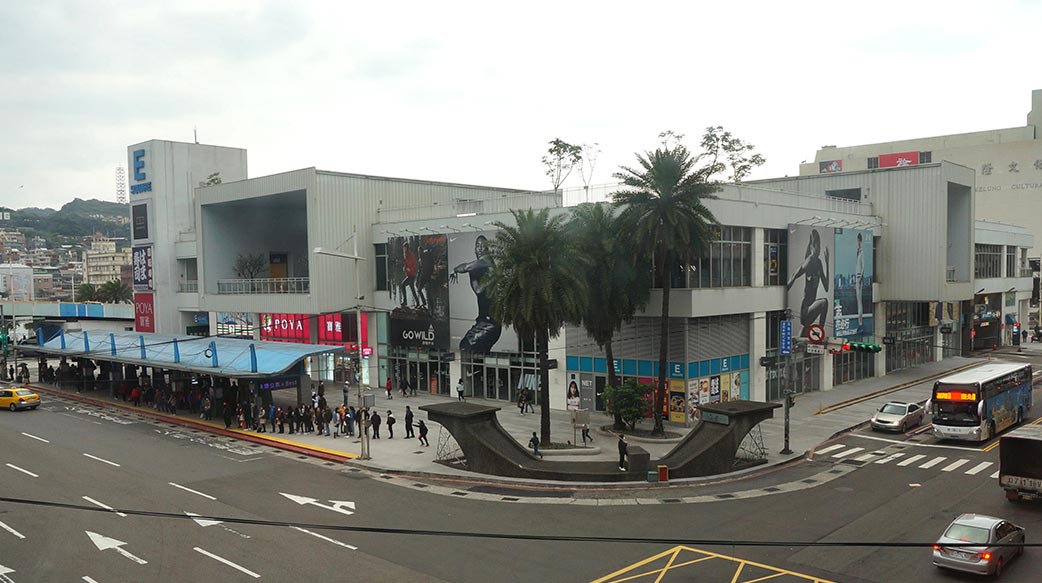 法律放一邊的爛戲