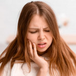 牙疼可能不只是牙病，可能引发全身毛病