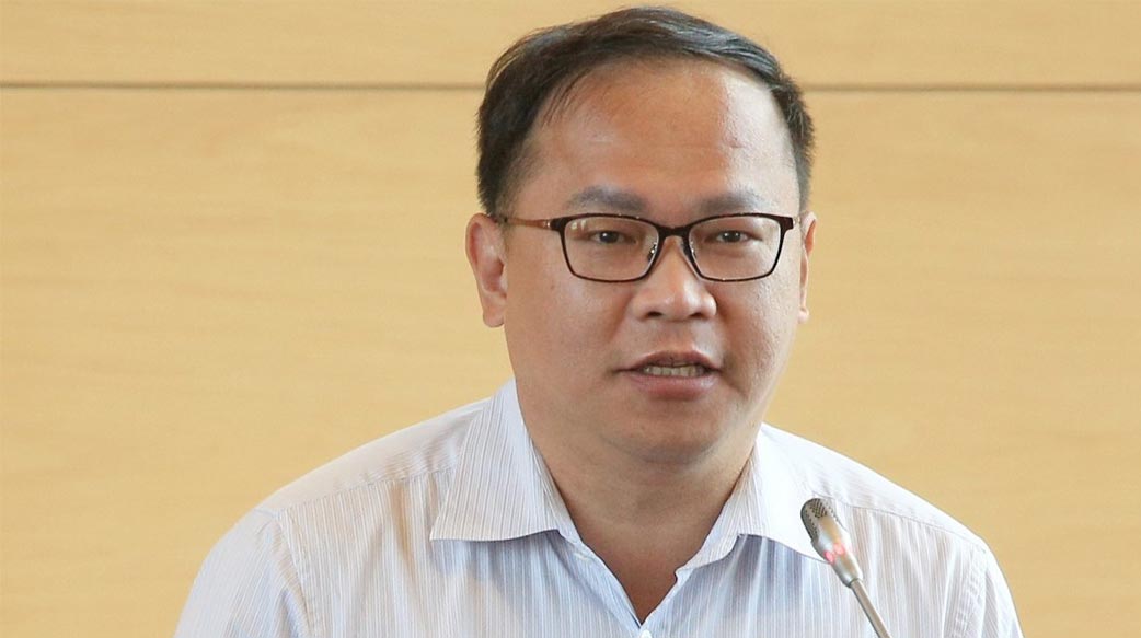 王義川怕「沒出息」？