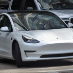 【電腦還不會幫你開車】特斯拉自駕又出意外撞死機車騎士，有 9 成消費者不信任自動駕駛