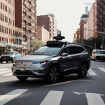 自動駕駛汽車可以透過添加白燈來改變交通號誌系統