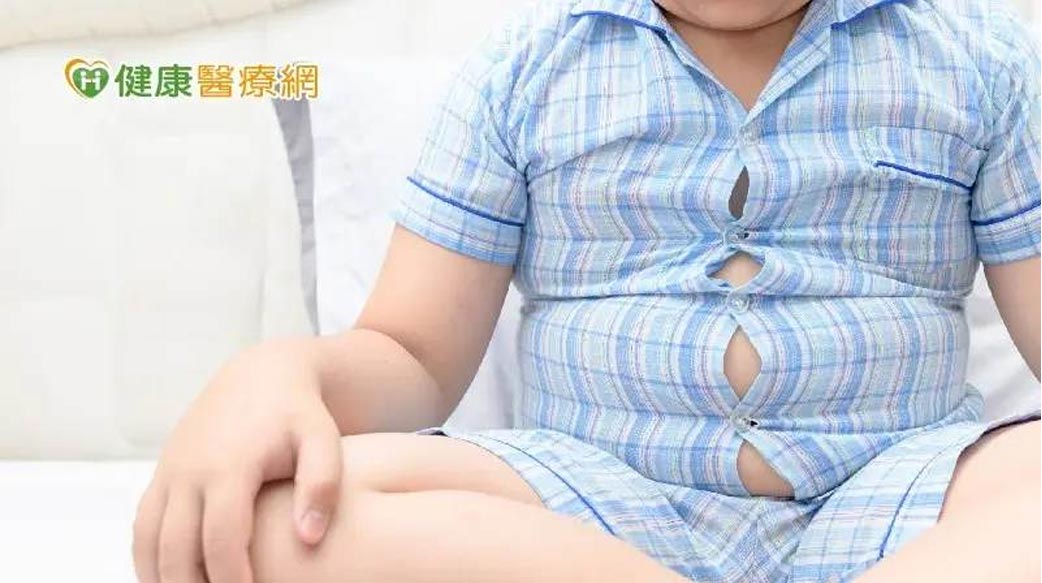 暑假變胖是真的！　研究：暑假「這些」生活型態改變、BMI也上升