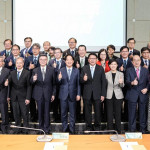 新閣上路方向就偏歪了