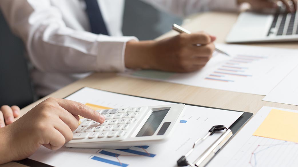 不食人間煙火的執政者