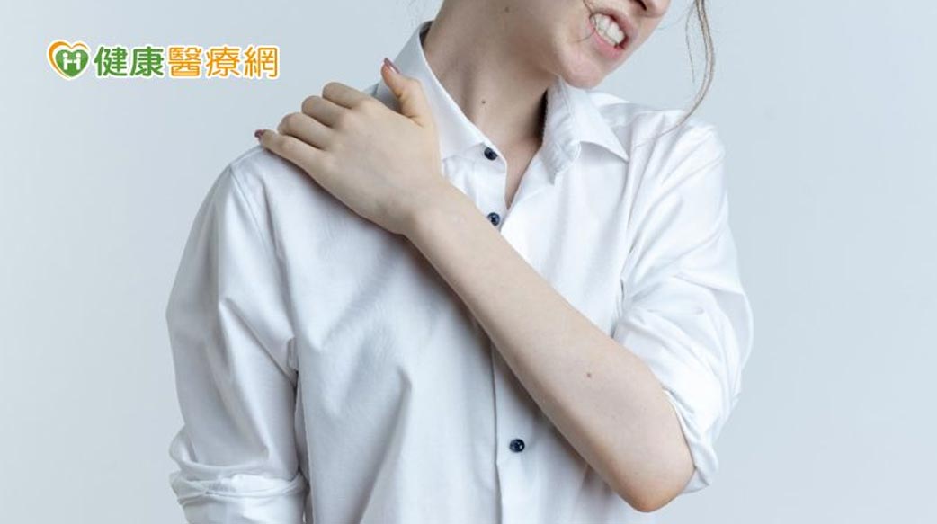 肩頸痠痛手部麻痺　居然是內衣惹的禍！？