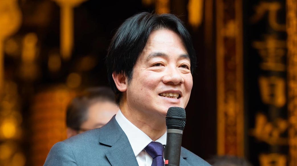 建國吧，賴總統！