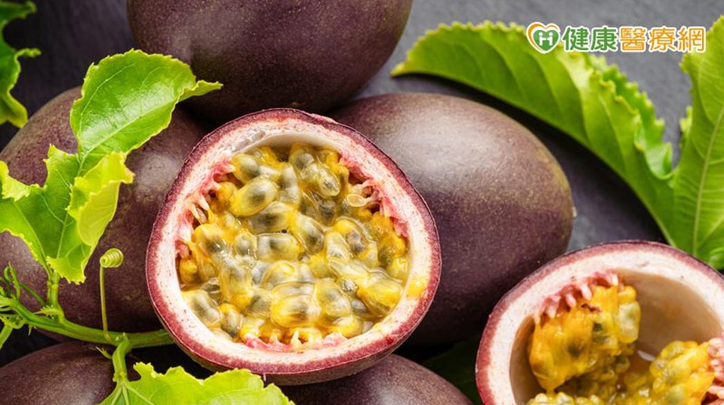 吃2顆抵3碗高麗菜！百香果不只好吃　還能控制血糖、解決便秘