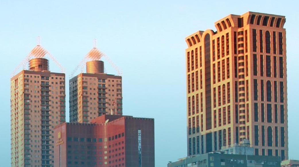 京華城容積率查了，那高雄國賓1142%是否也該查？