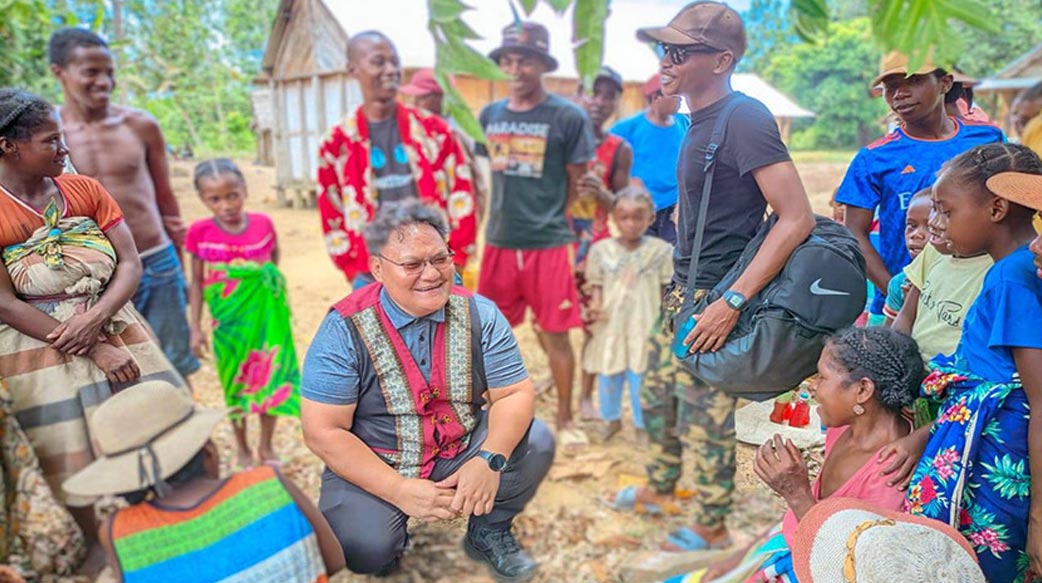 魯瑪夫牧師深入馬達加斯加傳講基督救恩 打破文化枷鎖帶來永生盼望