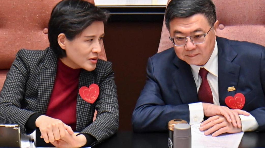 政府說不黑箱，只是把關鍵字鎖在抽屜裡而已！