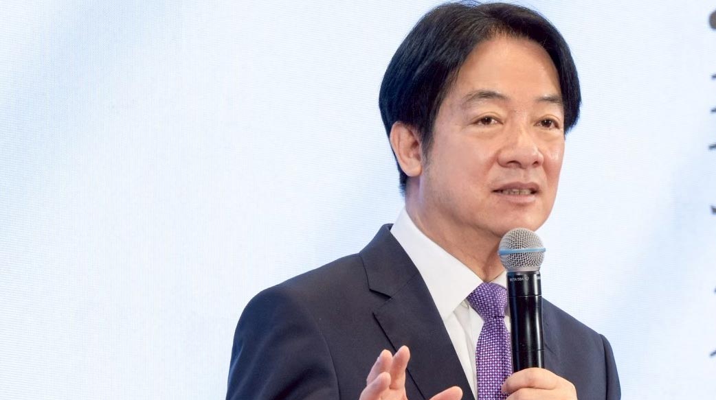 一邊簡報　一邊罷免？