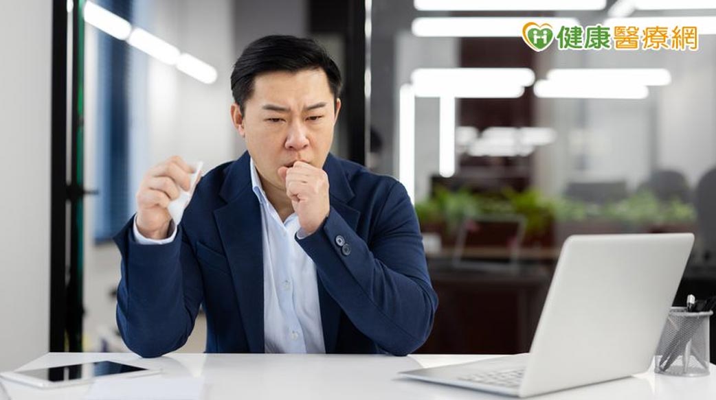 環境刺激因子讓氣喘頻頻發作？嚴重氣喘生物製劑可以減少惡化發生！