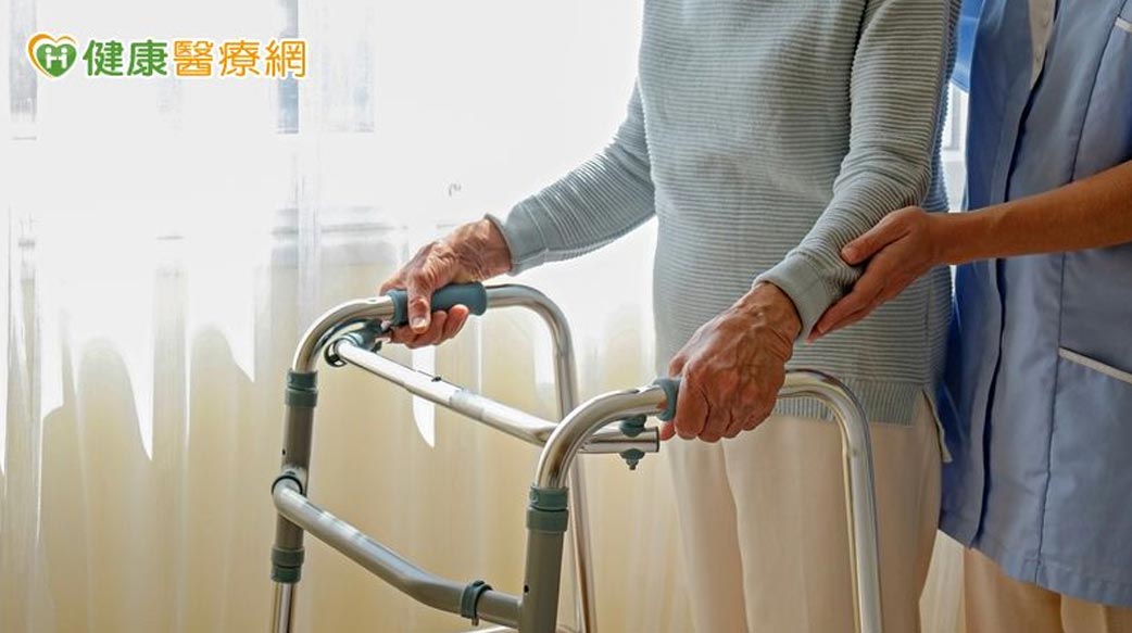 住宿式長照升級！北市推整合型住宿長照　醫療、照護、復健一次到位