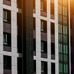 通膨房價雙夾擊，年輕人連租屋都快租不起了！