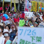 政黨要輪替需靠小草們