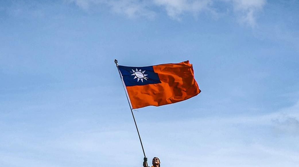 台灣光復節就是：恢復台灣人也是中國人的重大日子