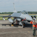 從F-16V戰機交機延宕透視臺美關係