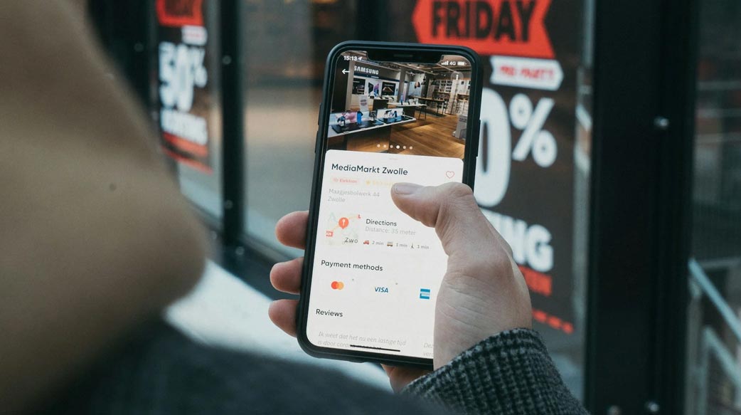 從「排隊搶購」到「流量戰爭」：黑五數據揭 AI 代理帶動全球 142 億美元線上銷售額