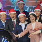 聖誕傳愛進入立法院　政壇齊聚吟唱〈平安夜〉 800人群賢樓為台灣獻上祝福