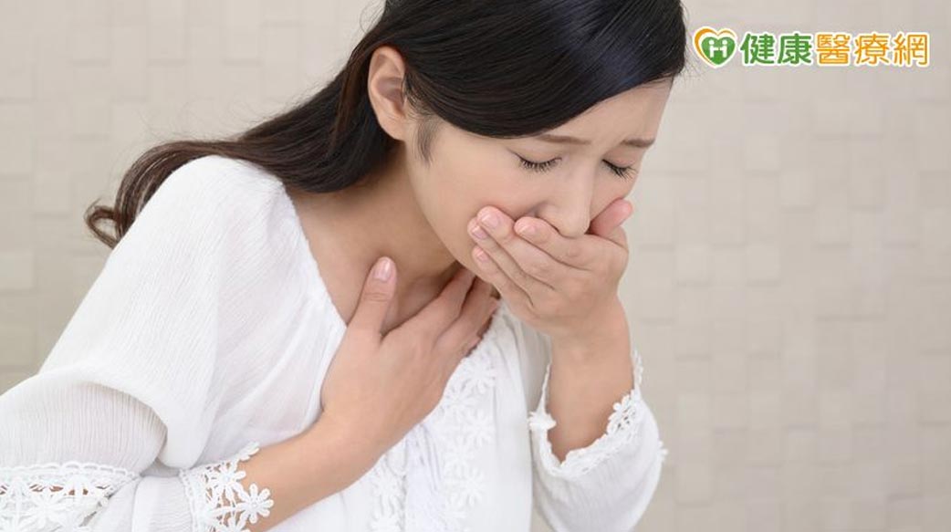 罕見咽喉小唾腺癌　達文西複合手術助病人抗癌不失聲