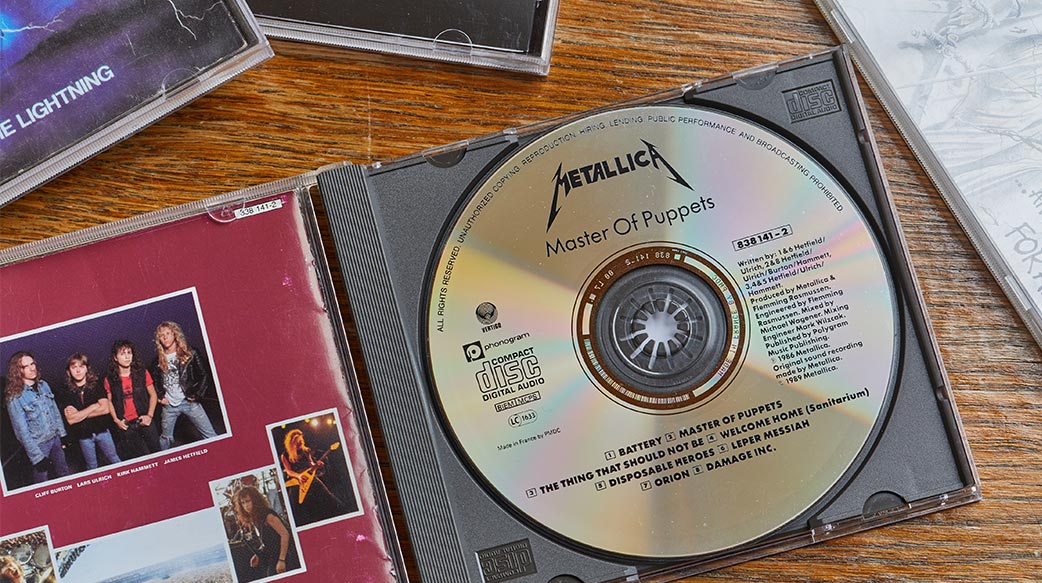 串流听腻了？现在全球年轻人都在抢 CD！