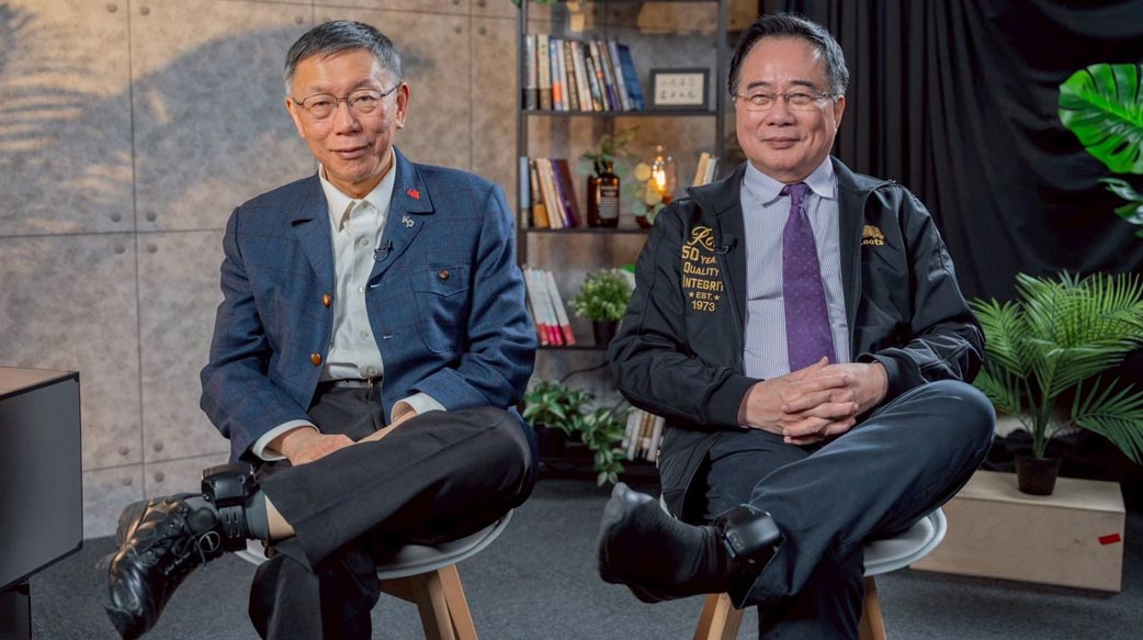 藍白「露鐐」VS.綠友友「無鐐」輕保