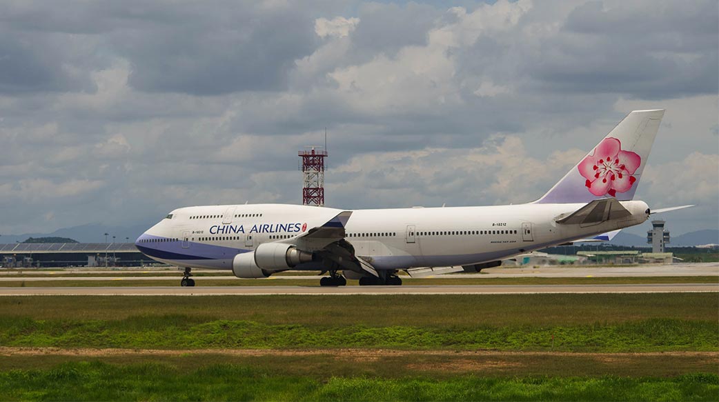 懷孕被迫留職停薪，華航性別歧視