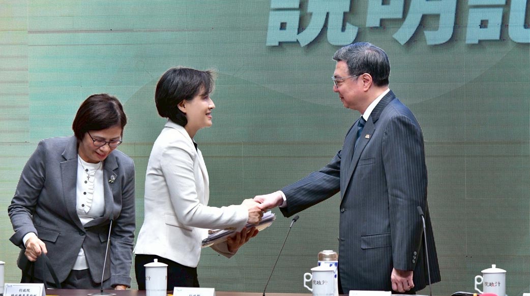 五千億美元兩張嘴：誰把台灣當KPI？