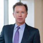 「我賺得越多 能奉獻的就越多！」 億萬富豪銀行家談信仰、財富與人的尊嚴