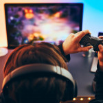 网络游戏逃过了澳洲的社群媒体禁令，但批评人士称，它同样令人上瘾