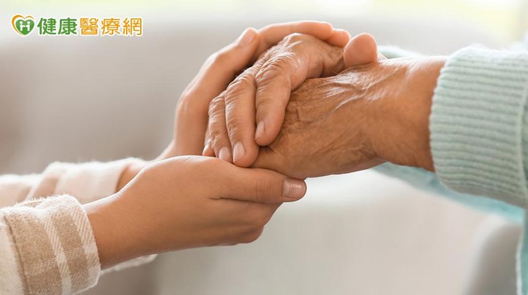 七旬翁罹患被套細胞淋巴瘤反覆復發且難治　醫：穩定治療可助慢活與共存