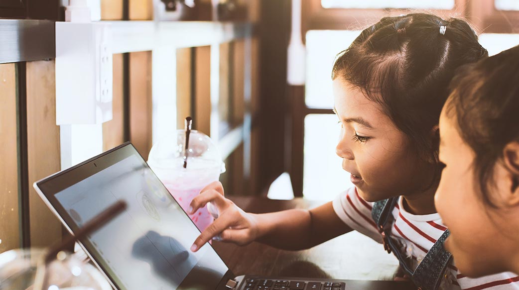 59%孩童用AI查资料，恐扼杀批判性思考