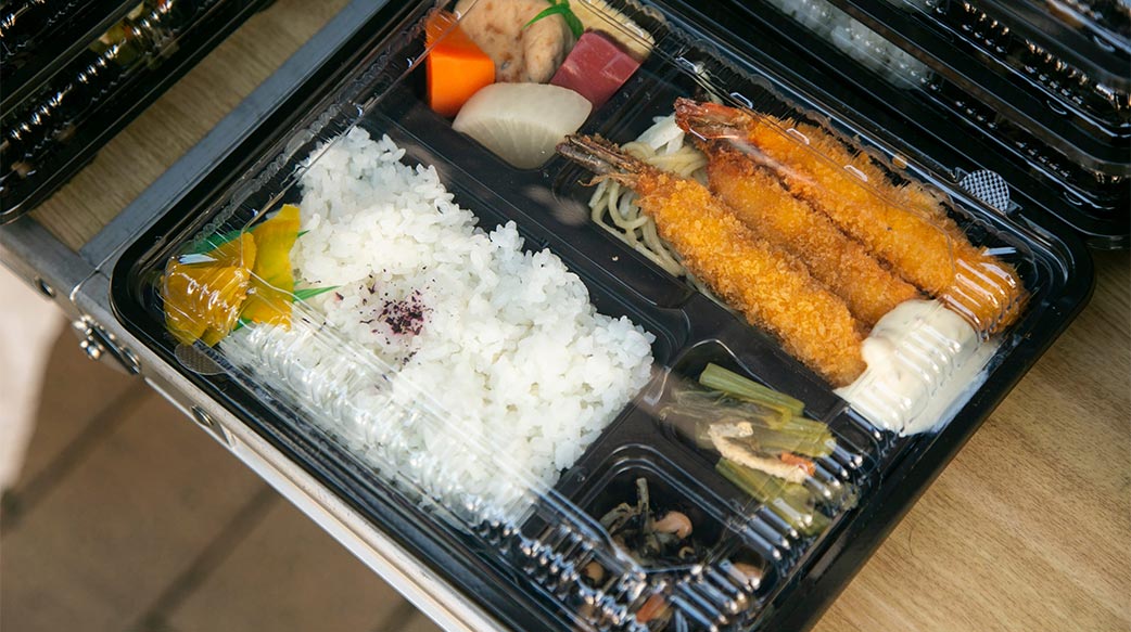 中產階級也在領免費便當