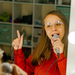 出现了“寂寞经济”