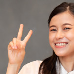 拍照别比YA