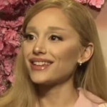 摆脱公众凝视，歌手宣布休演