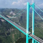 中国拥有世界最高的桥梁，成为著名景点